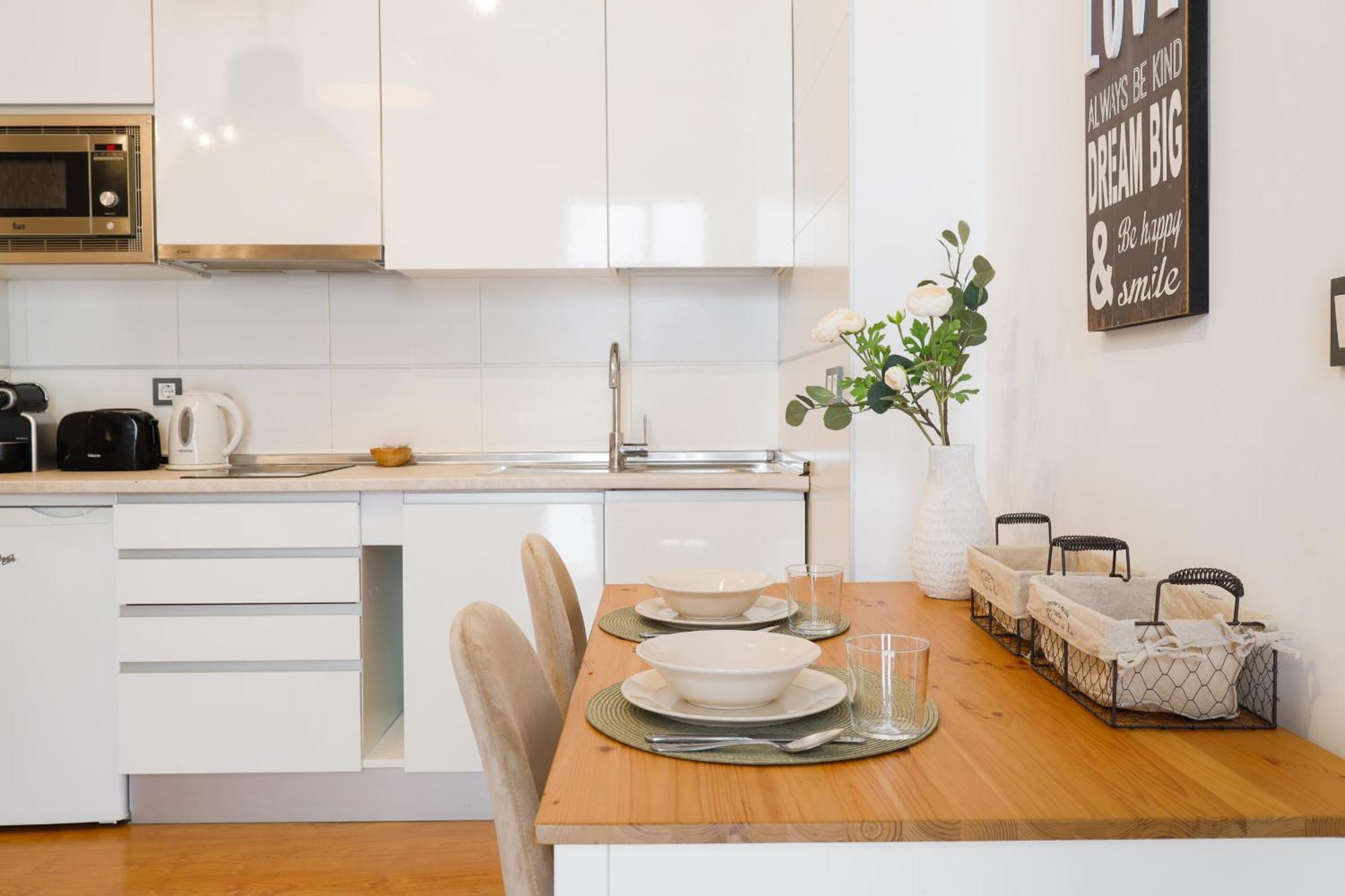 C15 - Charming Modern Studio In The Centre Малага Экстерьер фото