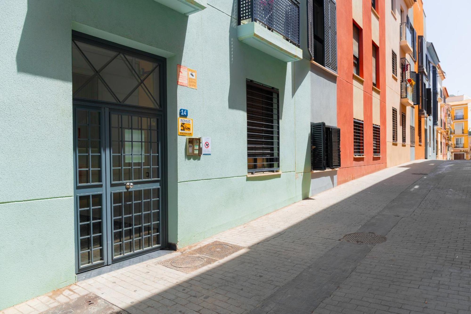 C15 - Charming Modern Studio In The Centre Малага Экстерьер фото